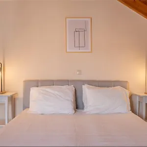 Helianthus Apartment